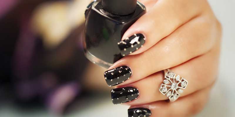 NAIL ART